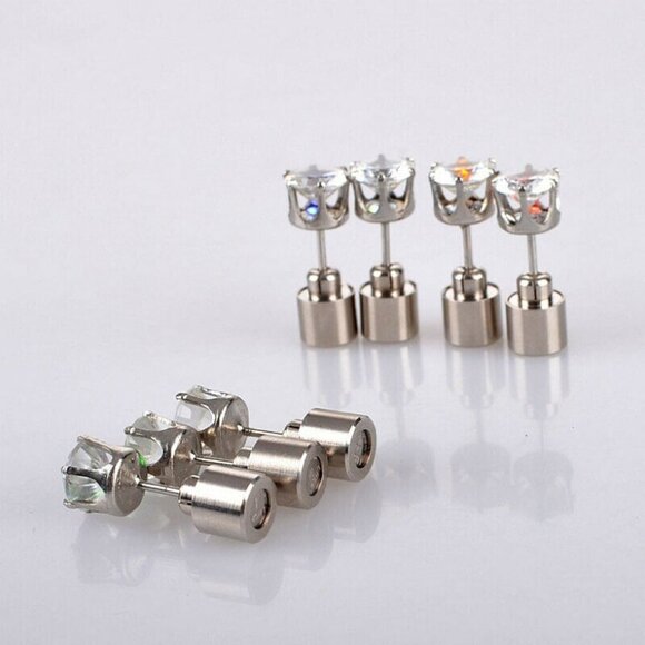 1 Pair Christmas Light on Battery Flashing Bling LED Cubic Stud Earring on Party - Picture 3 of 3